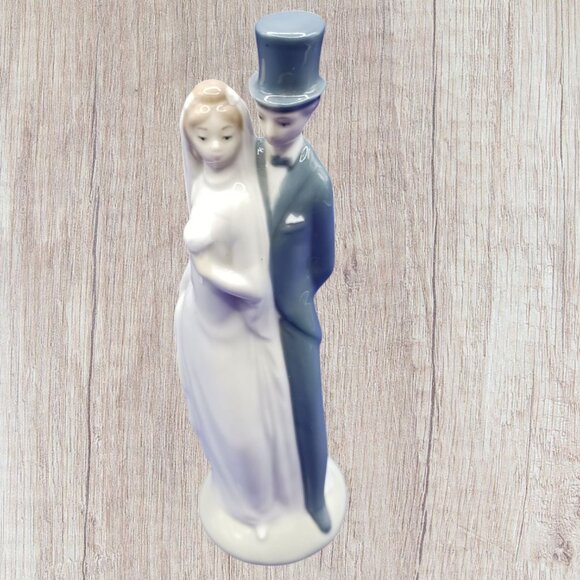 Lladro Vtg  Porcelain Bride & Groom Figurine Statue Cake Topper - Picture 7 of 8